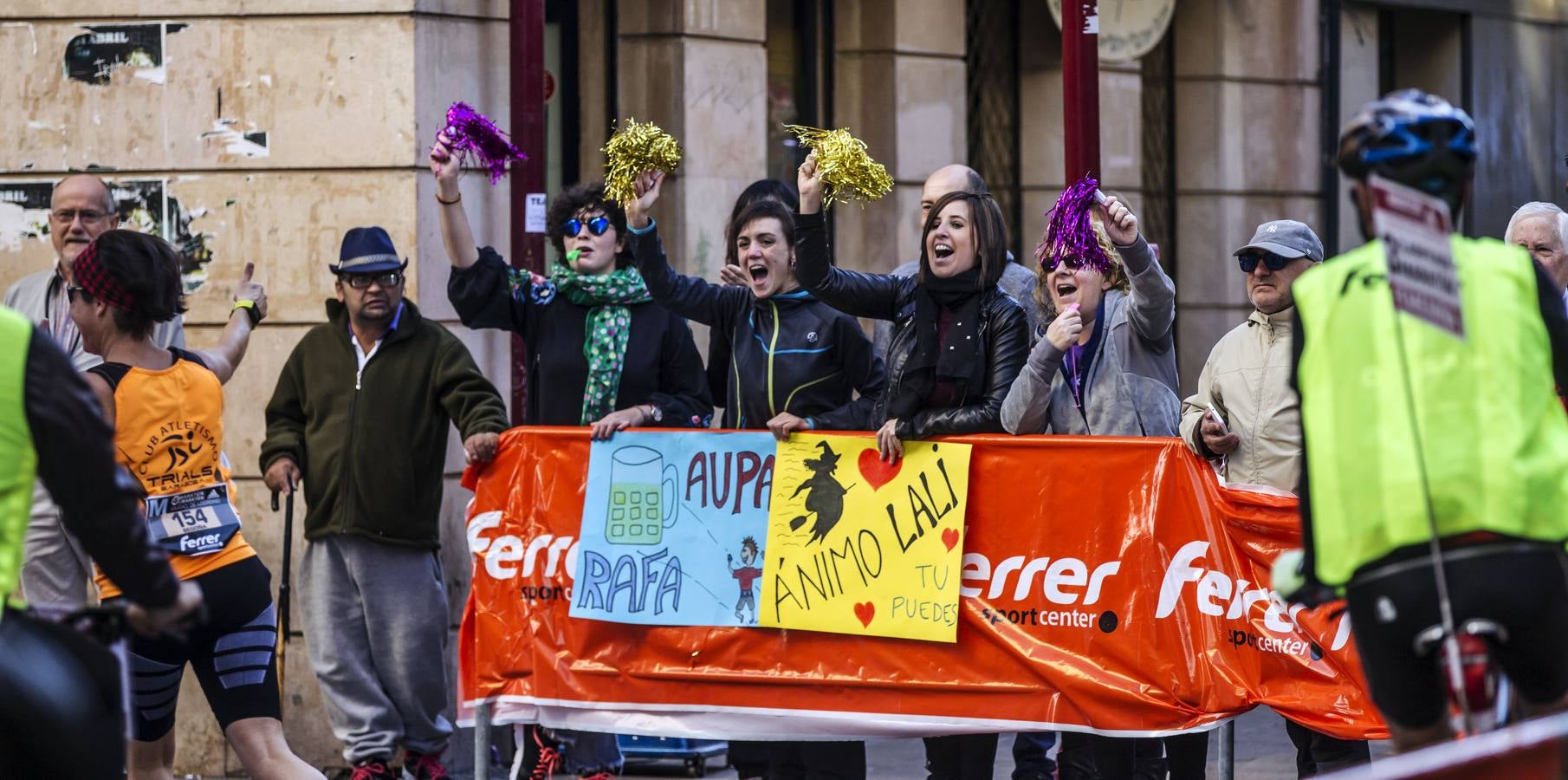 MIl doscientos atletas han participado hoy en esta carrera que se ha celebrado en el centro de Logroño.