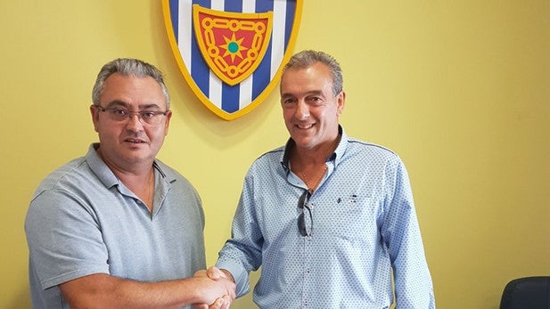 Nacho Martín dirigirá al Izarra