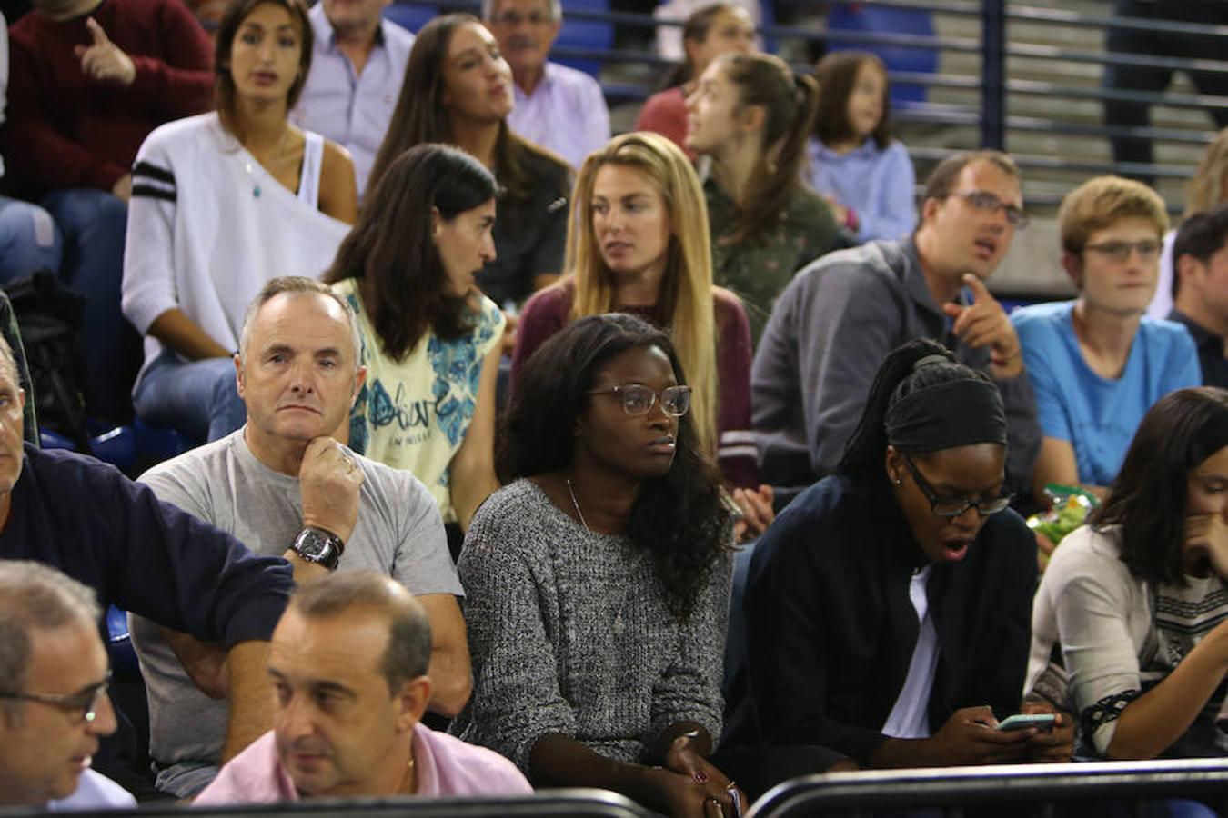 El Ciudad de Logroño tuteó al Barcelona, pero fue víctima de la superioridad azulgrana. El equipo logroñés se reconcilió con su juego y con una afición agradecida por el esfuerzo a pesar de la derrota por 25-32