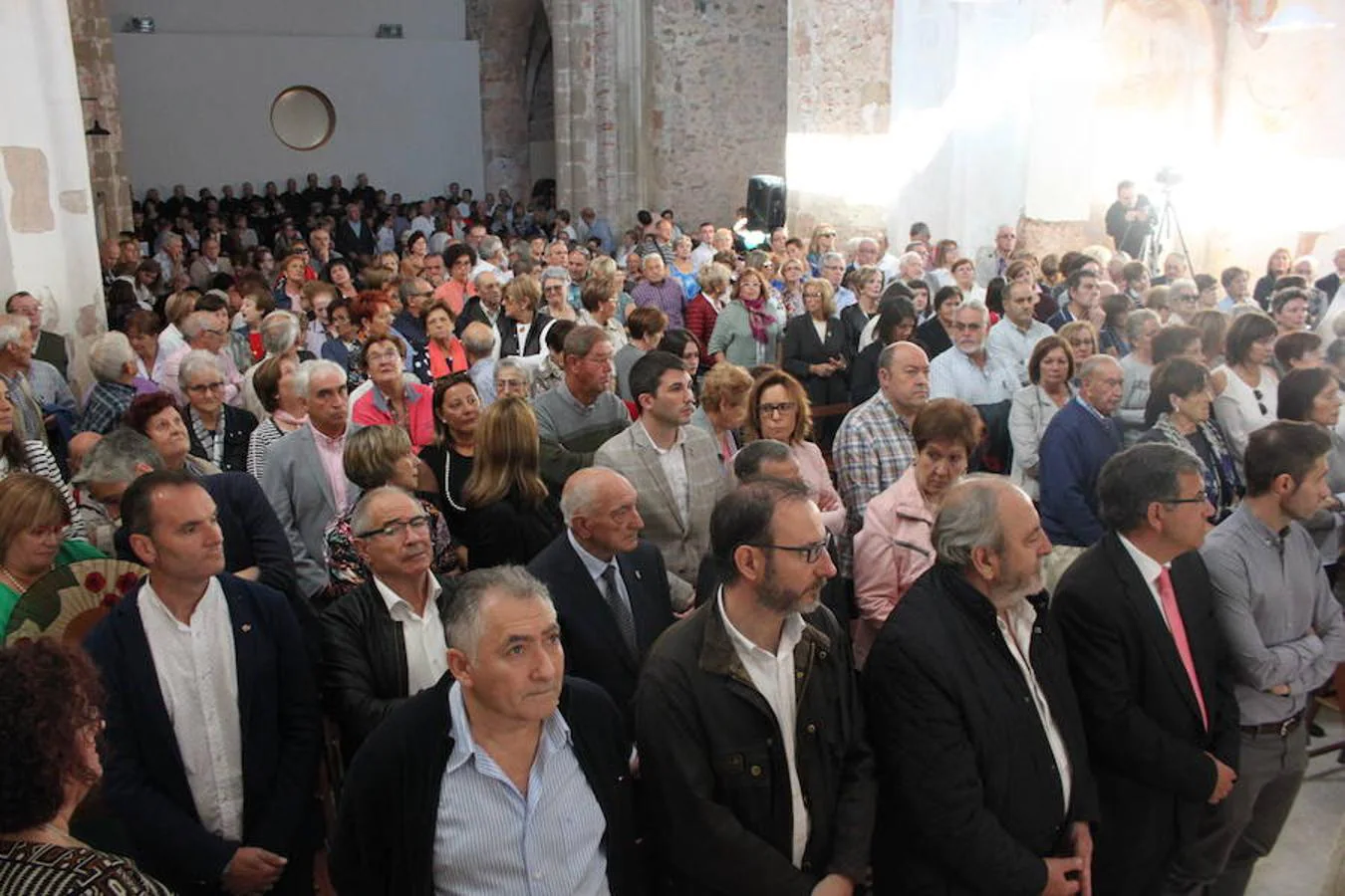 El monasterio de Vico recupera las ruinas de su cripta y de la iglesia original. Los desescombros realizados en la edificación han sacado a la luz 85 columbarios en los que se depositaban las cenizas de los difuntos.