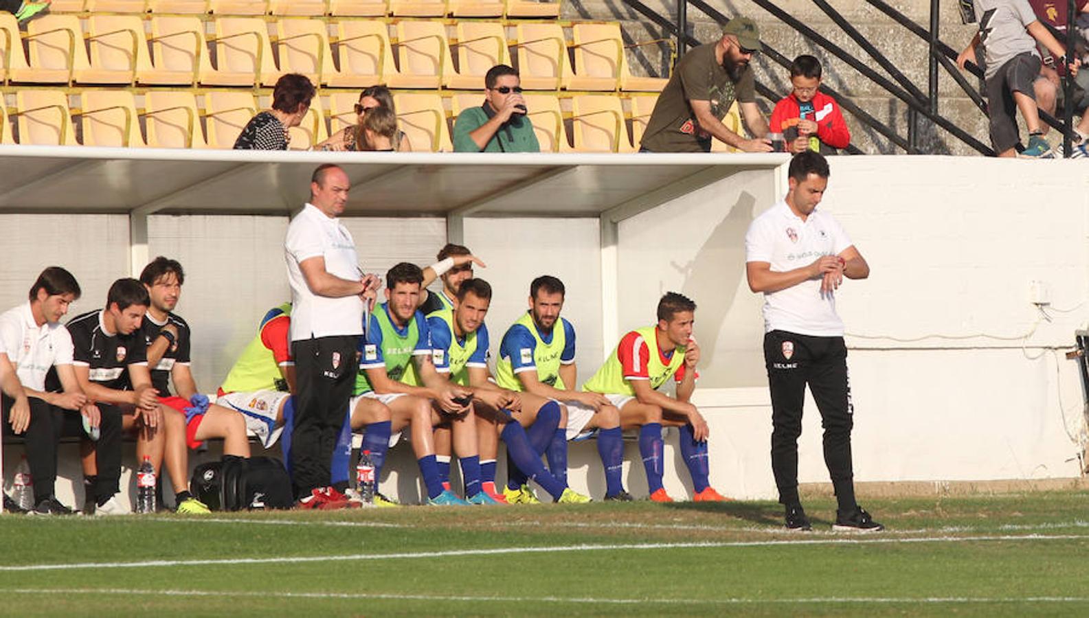 Empate sin goles de la UDL en Tudela. Los riojanos modificaron su propuesta futbolísticza para adaptarse a un rival y un campo complicados