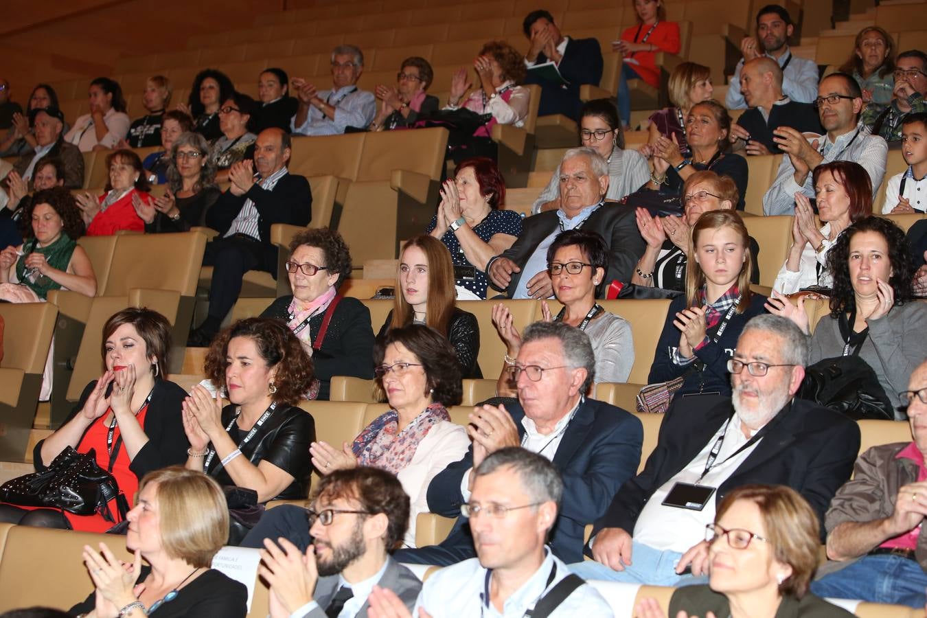 La ONCE ha reconocido la solidaridad de la sociedad riojana con la entrega de los Premios Solidarios ONCE La Rioja 2017 a Alcampo Logroño; el Centro Territorial de RTVE en La Rioja; Mª Aránzazu Sola Marcilla; la Universidad Internacional de La Rioja y la Jefatura Superior de la Policía Nacional en La Rioja.