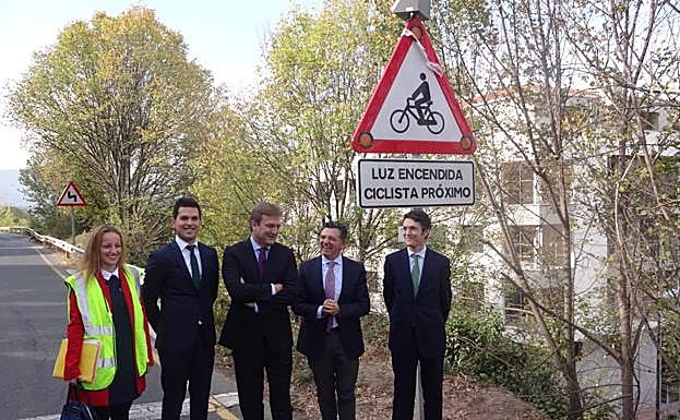 La Rioja estrena unas señales que avisan de la presencia de ciclistas