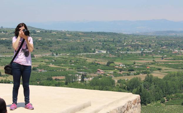 Vistas del valle del Iregua desde el emplazamiento del castillo de Nalda. 