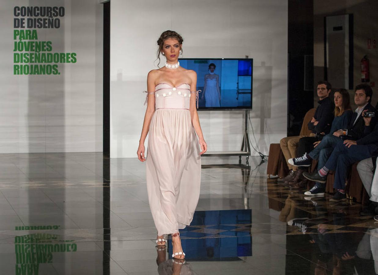 La feria de novios 'Sí quiero' celebrada en las instalaciones del restaurante Delicatto sirvió para ofrecer a las parejas que han decidido dar el paso un completo recorrido por los servicios que hay alrededor de este día tan especial