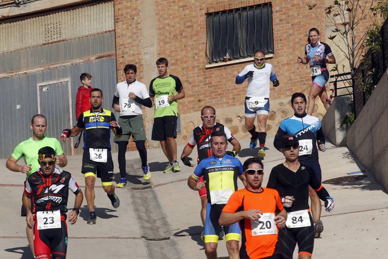 Un día magnífico ha acompañado a la celebración este domingo de la Duatlón de Moncalvillo, que ha dejado escenas preciosas