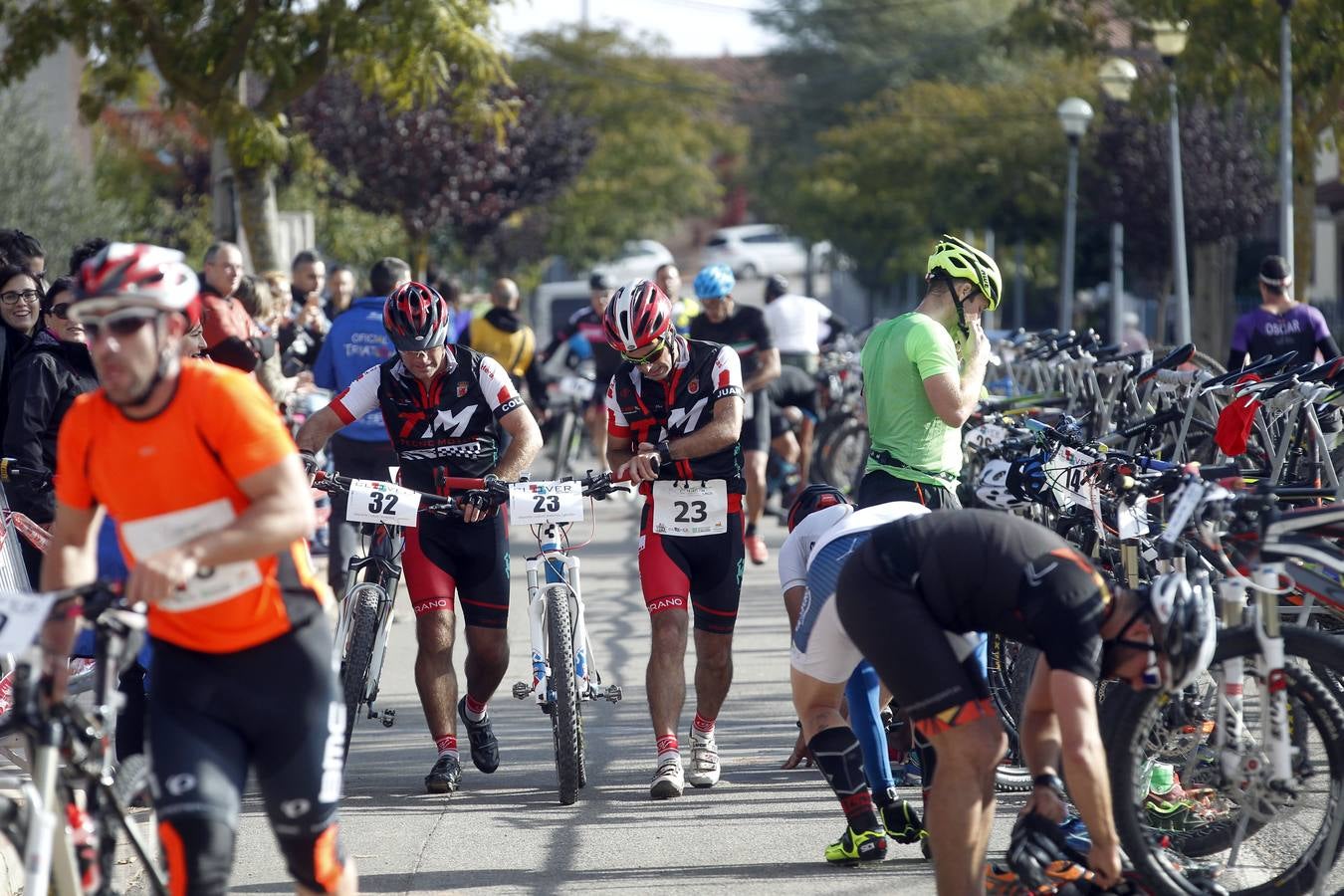 Un día magnífico ha acompañado a la celebración este domingo de la Duatlón de Moncalvillo, que ha dejado escenas preciosas