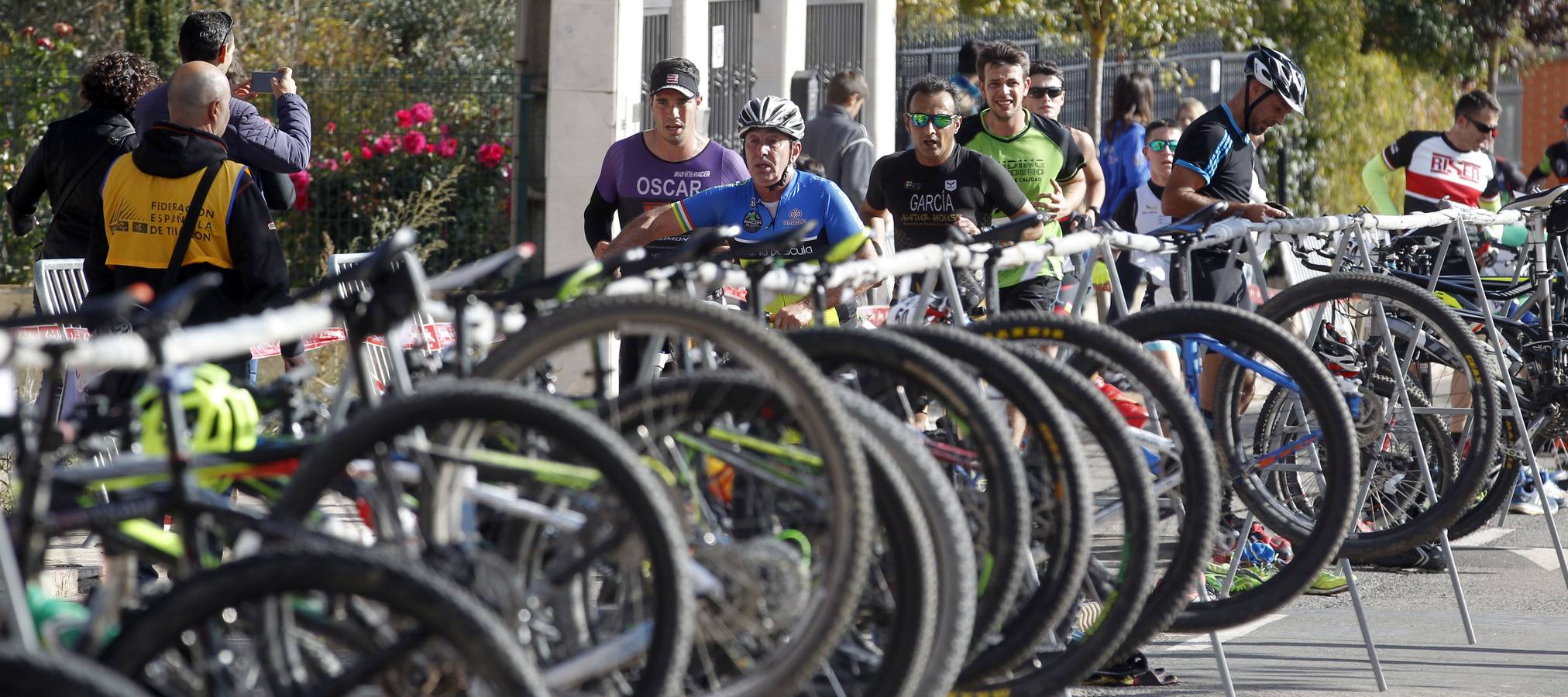 Un día magnífico ha acompañado a la celebración este domingo de la Duatlón de Moncalvillo, que ha dejado escenas preciosas