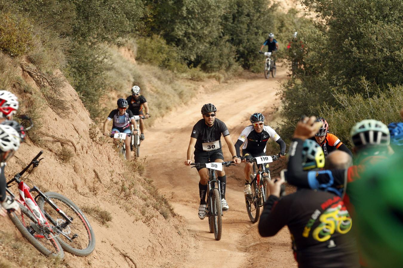 Un día magnífico ha acompañado a la celebración este domingo de la Duatlón de Moncalvillo, que ha dejado escenas preciosas