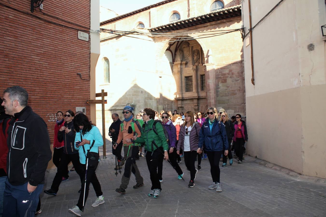 Unas 350 personas participan en la tercera Marcha del Camino del Rey