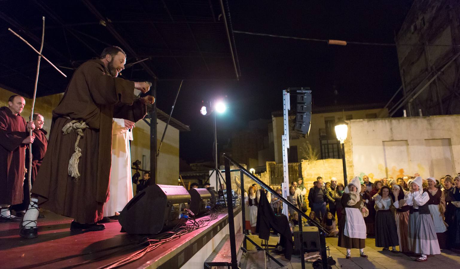 Logroño se llena de brujas para rememorar el auto de fe de 1610