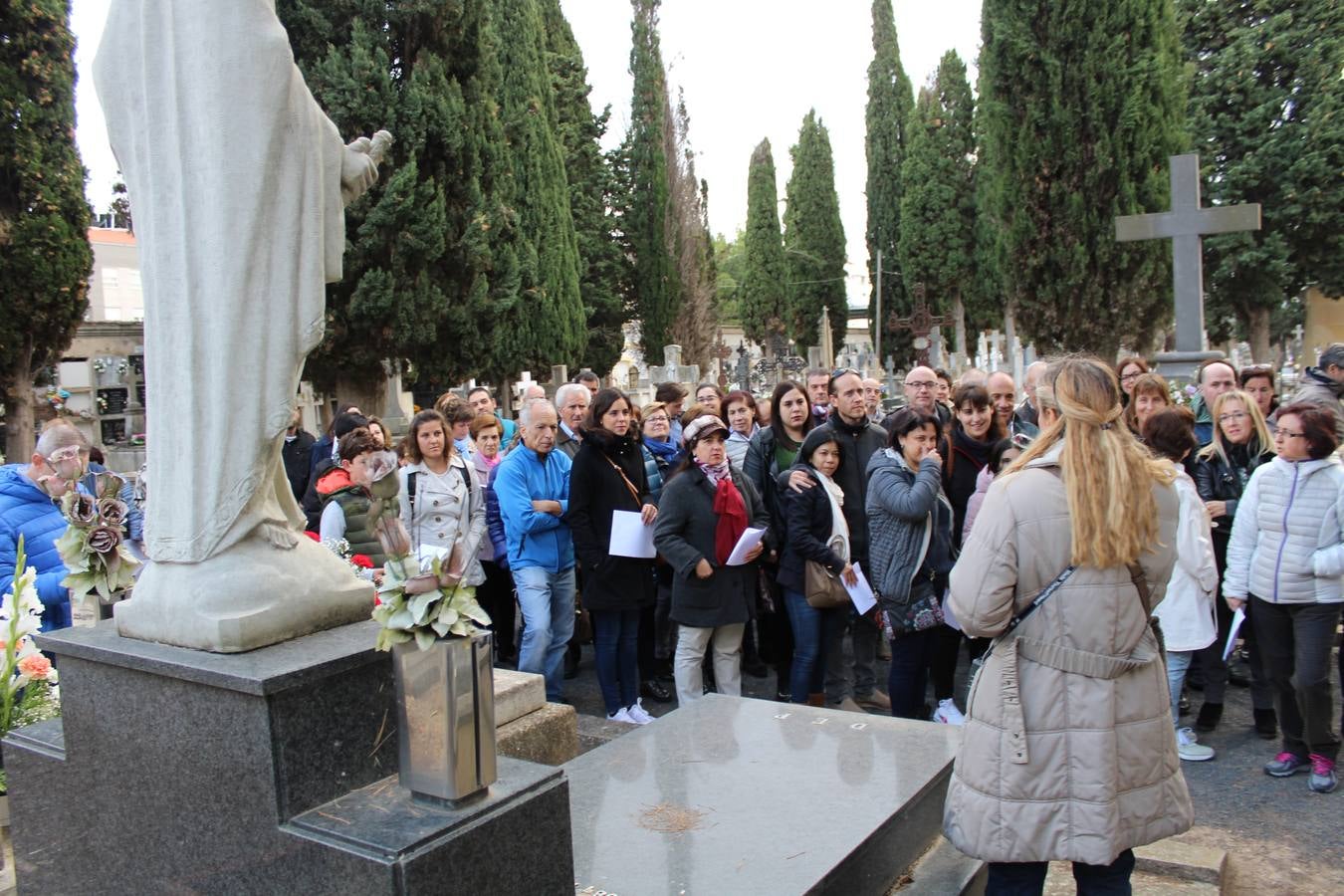 Visita al cementerio de Calahorra