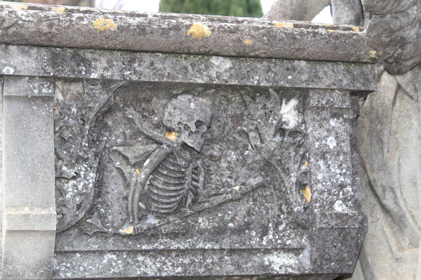 Visita al cementerio de Calahorra