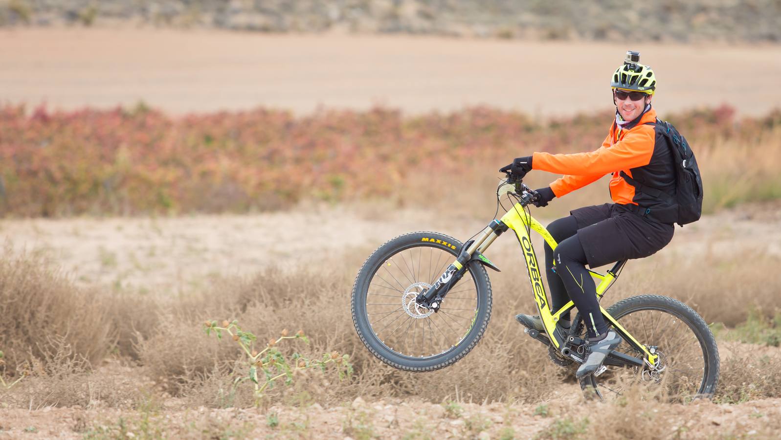 Cerca de 300 ciclistas participaron en la prueba