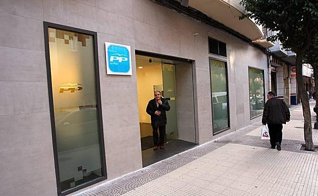 ¿Tiene Ceniceros «una pista» sobre cómo se financió la sede del PP?