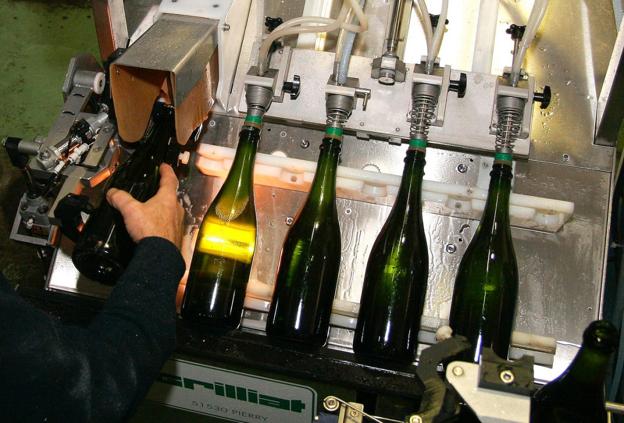 Elaboración de cava en una bodega riojana. 