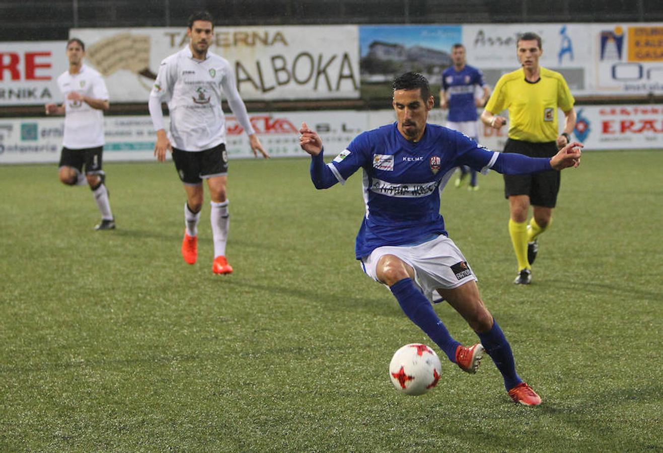 Triunfo con tintes reivindicativos el que conquistó el pasado domingo la UDL en casa del Gernika. Una victoria por 0-1 que sirve para dejar constancia de que el equipo también sabe arañar puntos fuera de Las Gaunas si quiere optar a puestos de brillo en la categoría