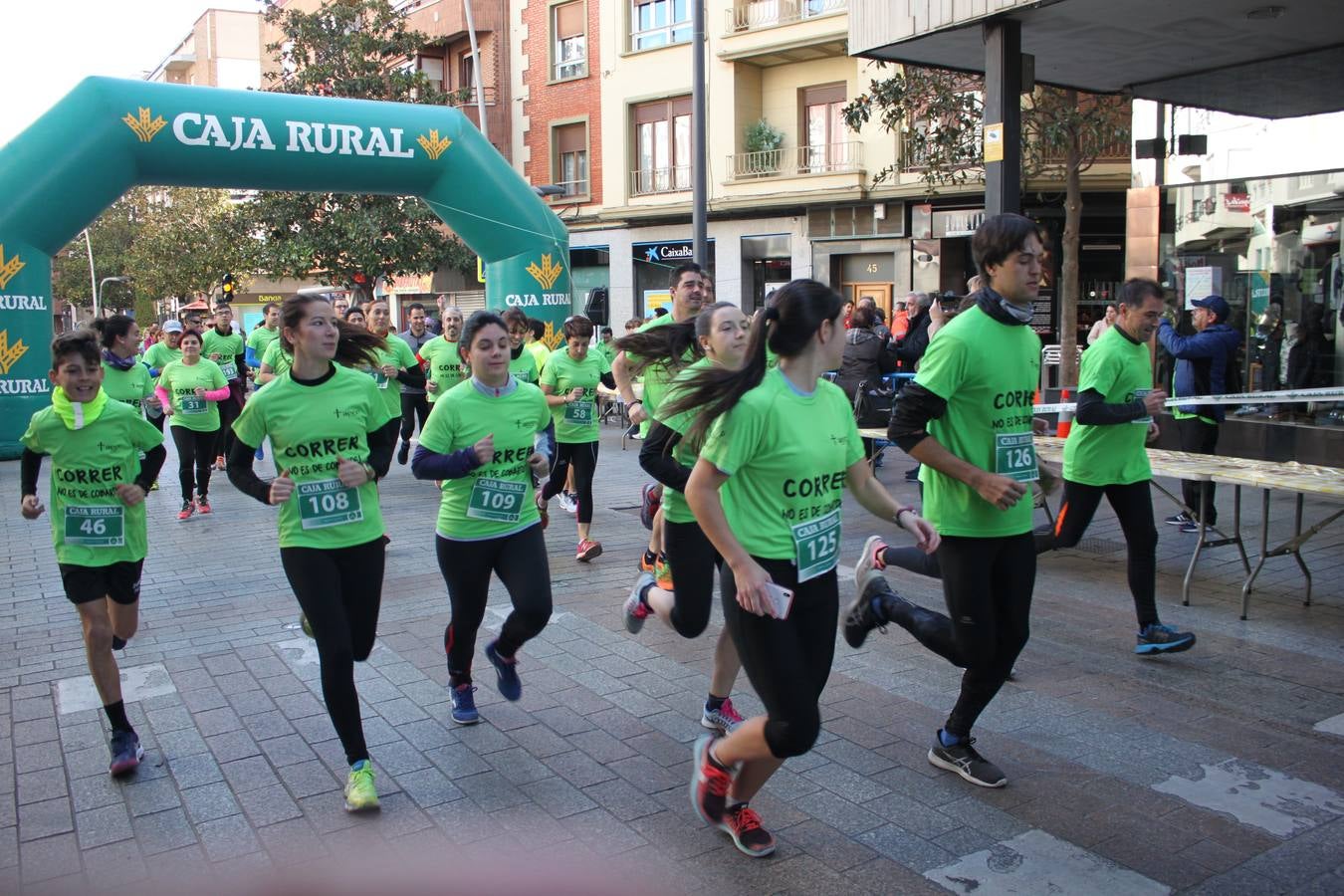 Mucha participación en la carrera contra el cáncer que se celebró en Arnedo.