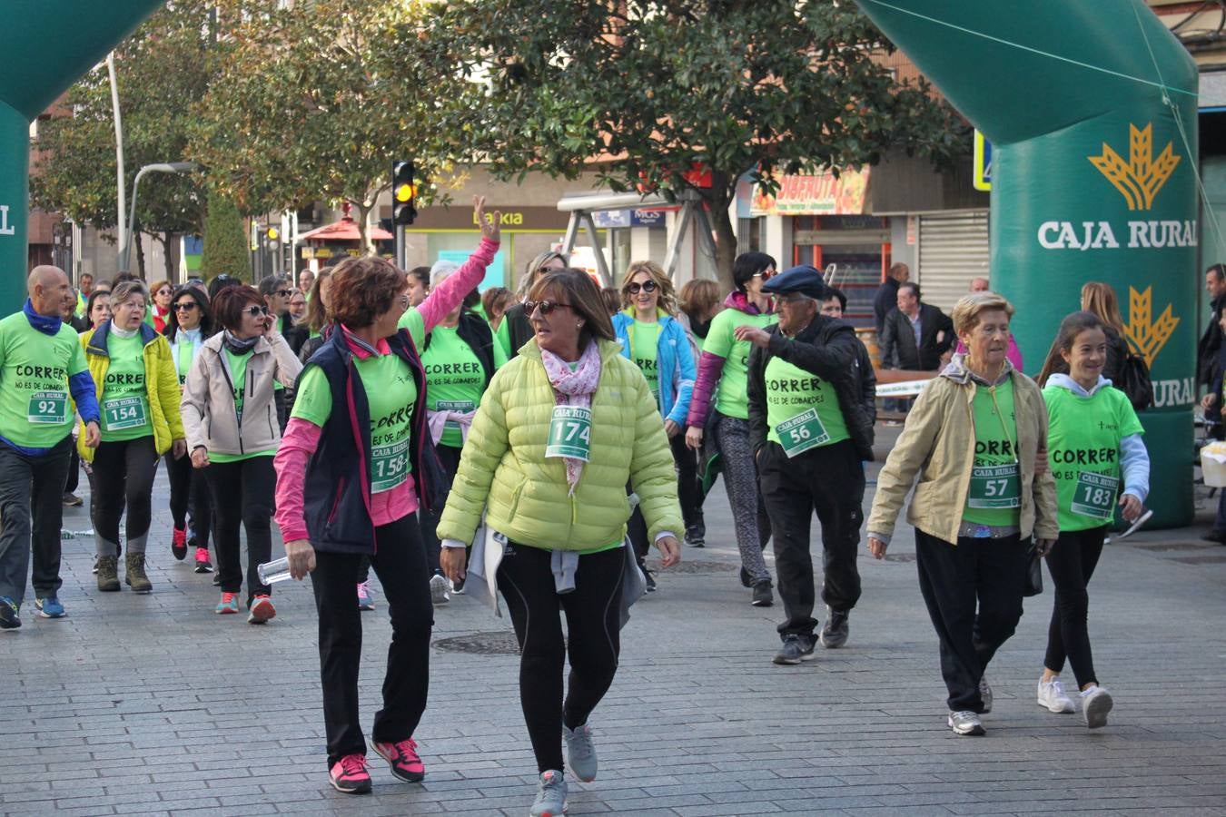 Mucha participación en la carrera contra el cáncer que se celebró en Arnedo.