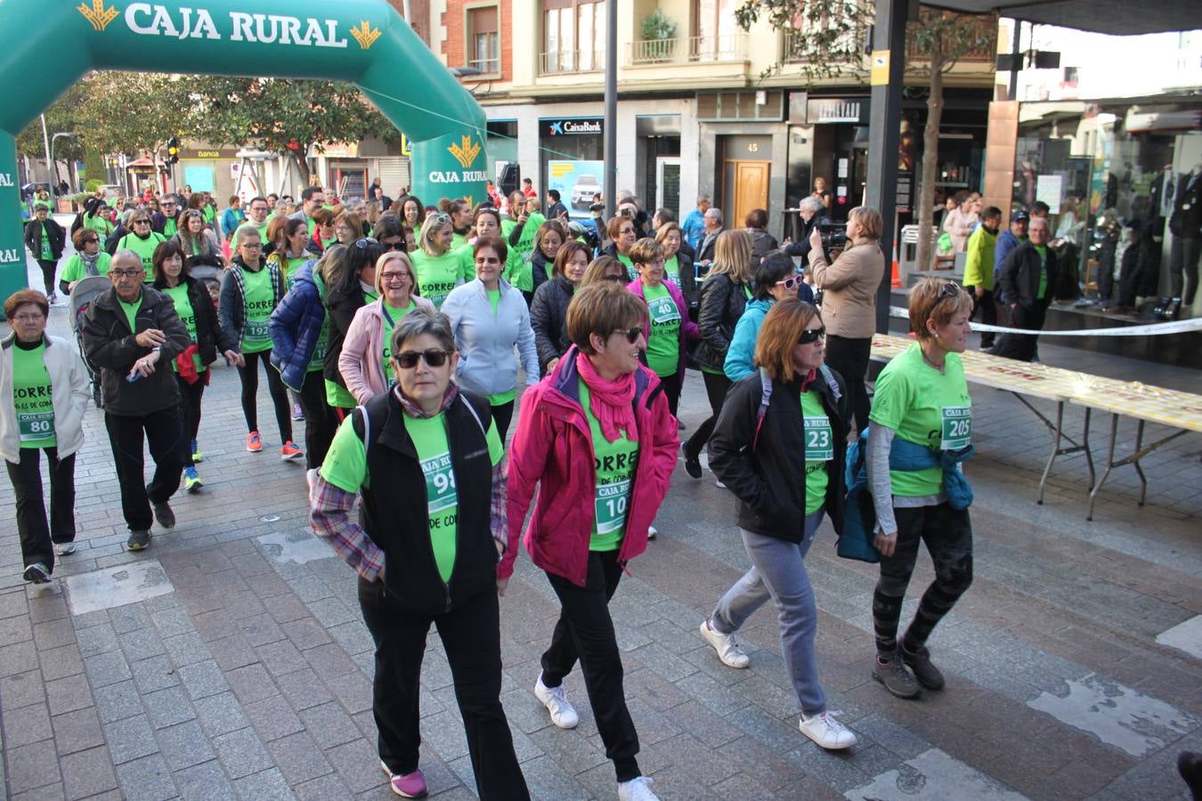 Mucha participación en la carrera contra el cáncer que se celebró en Arnedo.