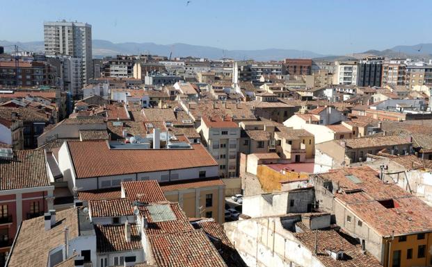 Piden 3 años a un hombre y una mujer por presuntamente trapichear con droga en el Casco Antiguo logroñés