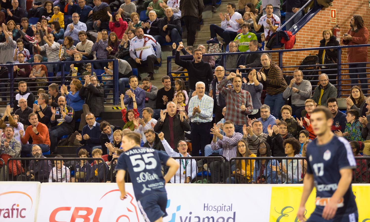 Las imágenes del partido en el que los franjivino se despidieron de la Copa EHF