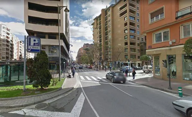 Tres heridos tras el atropello de una moto a dos peatones en Logroño