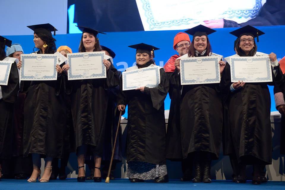 Un millar de alumnos de diez países americanos asistieron en Bogotá al acto de graduación de la Universidad Internacional de La Rioja (UNIR).