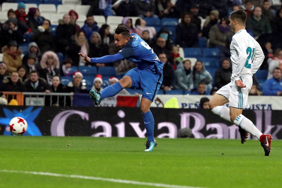 El conjunto blanco no pasó del empate en el Santiago Bernabéu ante el líder del Grupo I de la Segunda División B.