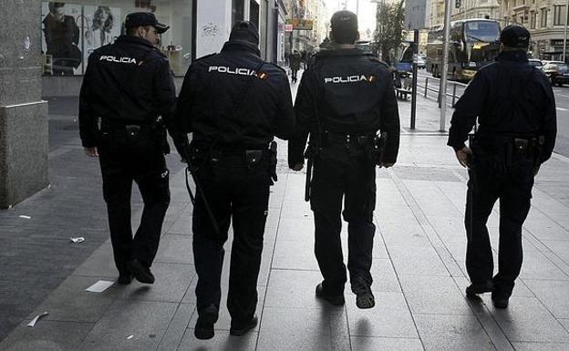 La Policía y la Guardia Civil amagan con una huelga de celo si no hay equiparación salarial