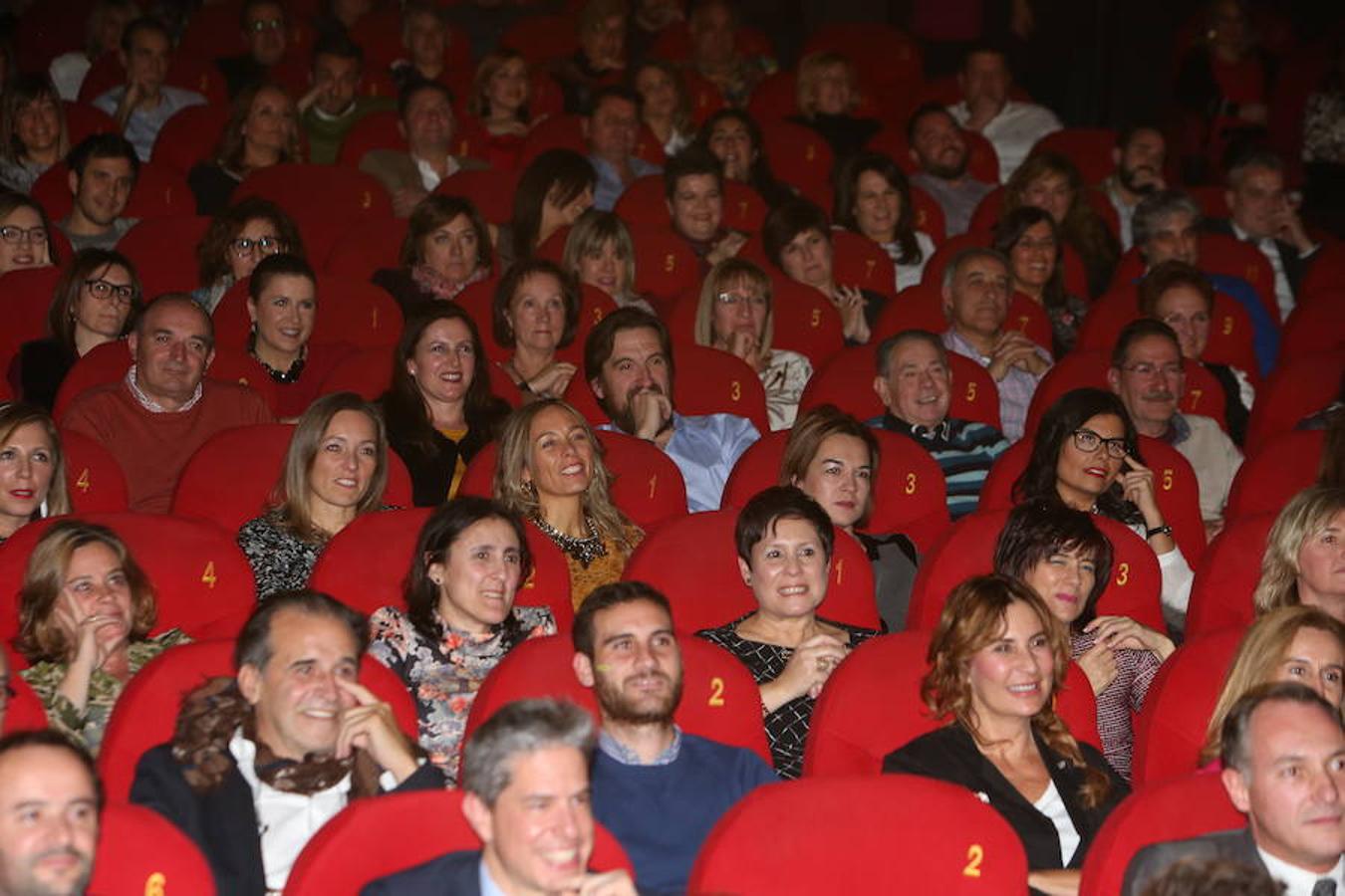 Los cines Siete Infantes acogieron la gala de entrega de Galardones TVR a Paula Vázquez, Alenajdra Andrade y José Ribagorda