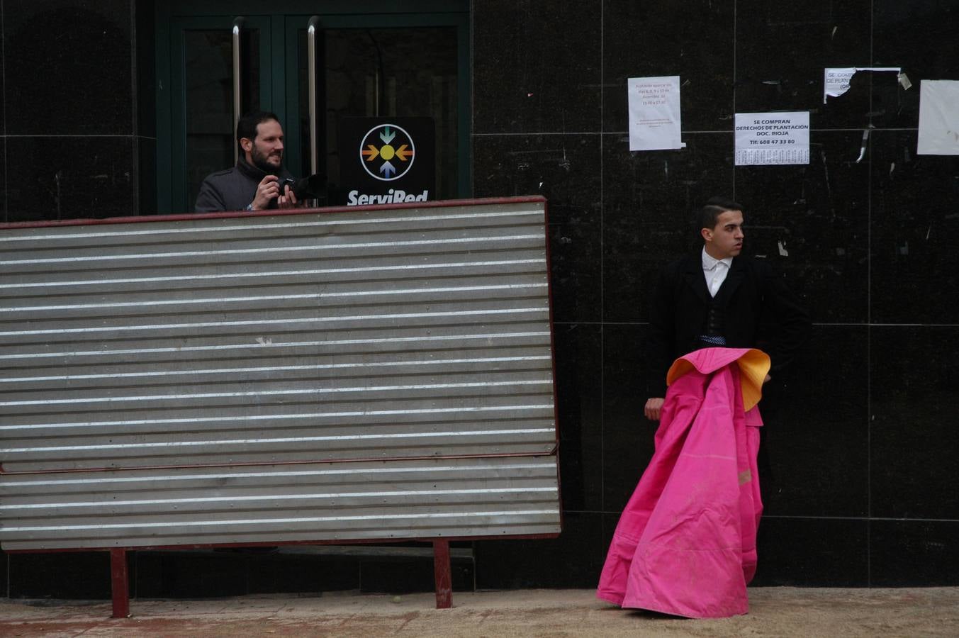Este sábado ha tenido lugar el Festejo taurino en Rincón de Olivedo. Han participado alumnos de la escuela taurina de Zaragoza. El acto está incluido en las fiestas de la juventud de Rincón de Olivedo.