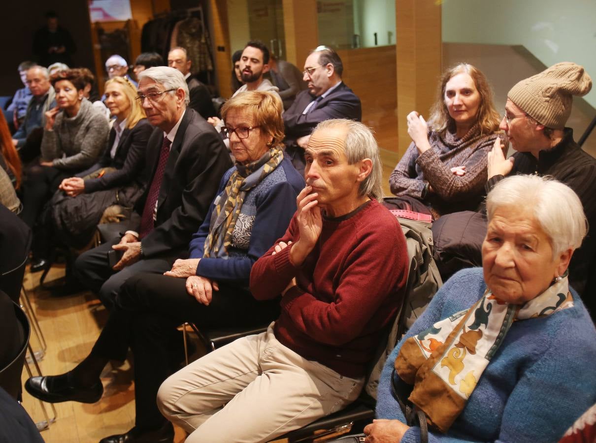 Han sido galardonados: Juan Cruz del Río, Premio Honorífico a la Mejor Trayectoria Individual; La Golosina, Premio Honorífico a la Mejor Continuidad Empresarial; Asociación Cultural Lovisual, Premio a la Mejor Campaña Comercial; La Frikilería, Premio a la Mejor Reputación 'On line'; Herbolario Arcoirís, Premio al Mejor Comercio Adaptado.