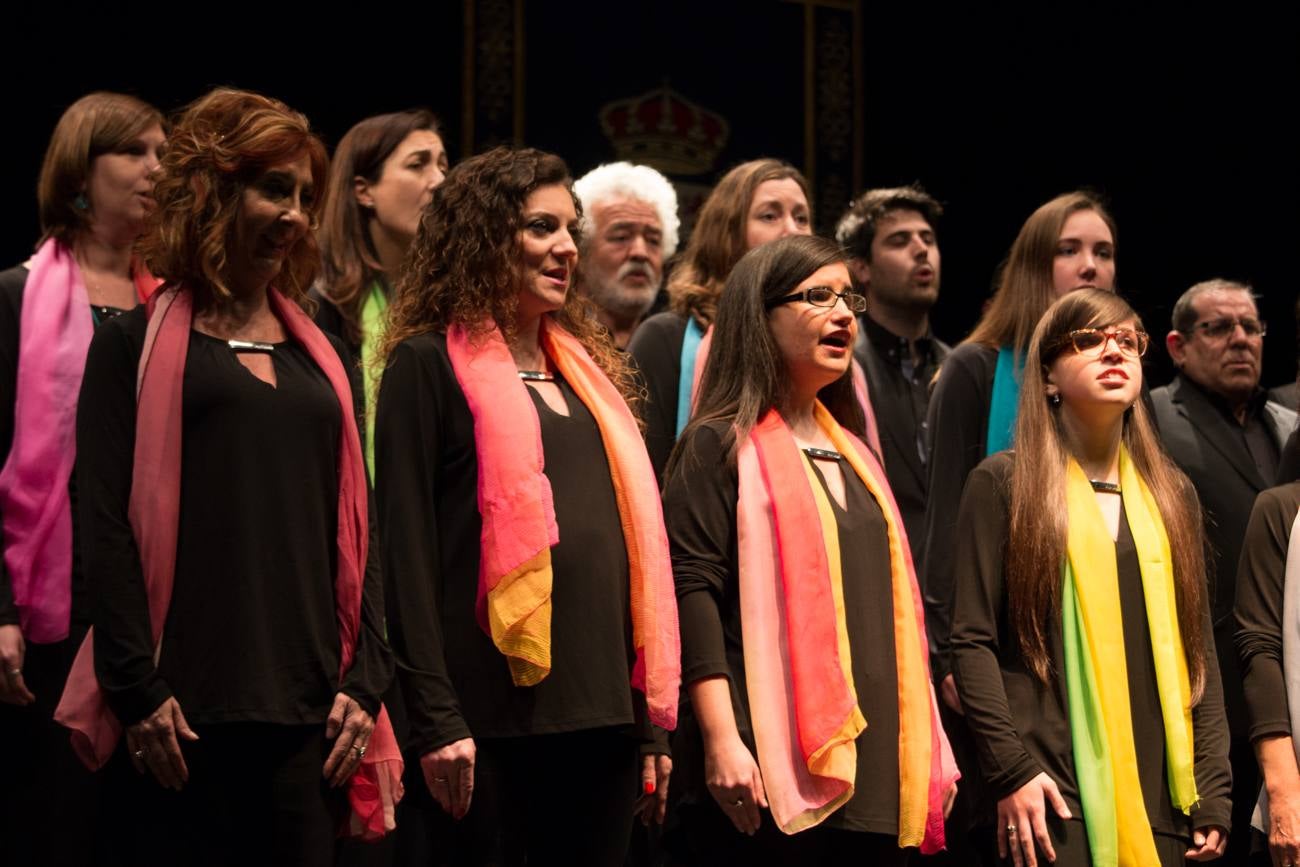 El coro H2Voz, de Logroño, ganó el 27 certamen nacional de villancicos en el Teatro Avenida