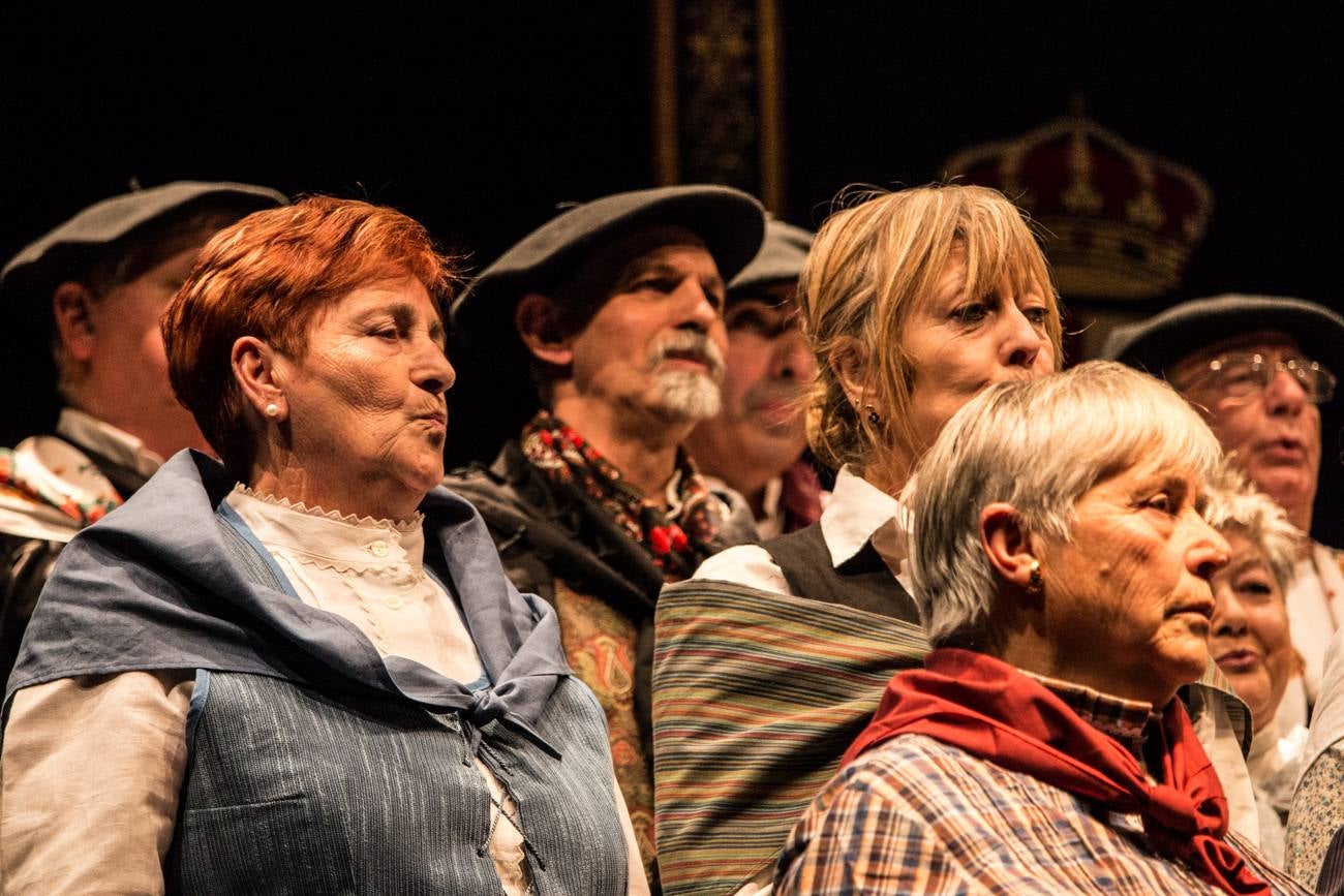 El coro H2Voz, de Logroño, ganó el 27 certamen nacional de villancicos en el Teatro Avenida