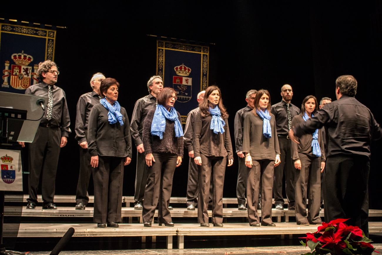 El coro H2Voz, de Logroño, ganó el 27 certamen nacional de villancicos en el Teatro Avenida