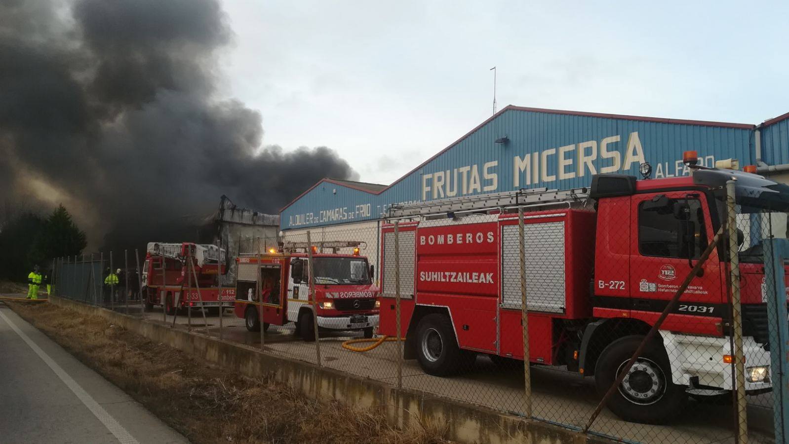 El fuego ha calcinado la nave anexa a la empresa