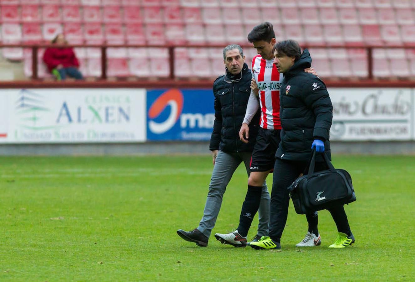 La UDL consiguió una goleada (5-2) sobre el Izarra, en un partido en el que el equipo riojano logró su máxima eficacia a pesar de que el fútbol no brilló