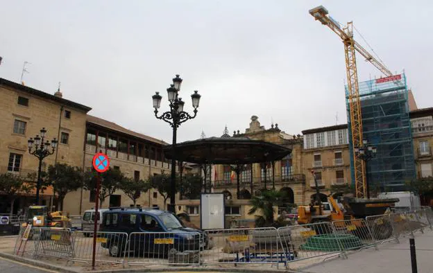 Obras en la Plaza de la Paz. 
