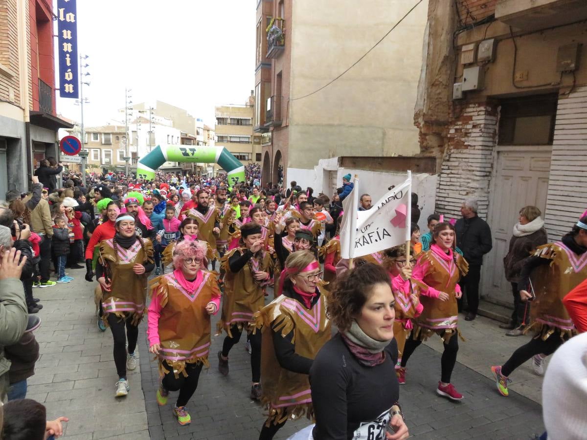 Las imágenes de la carrera de Nochevieja por las calles de Alfaro