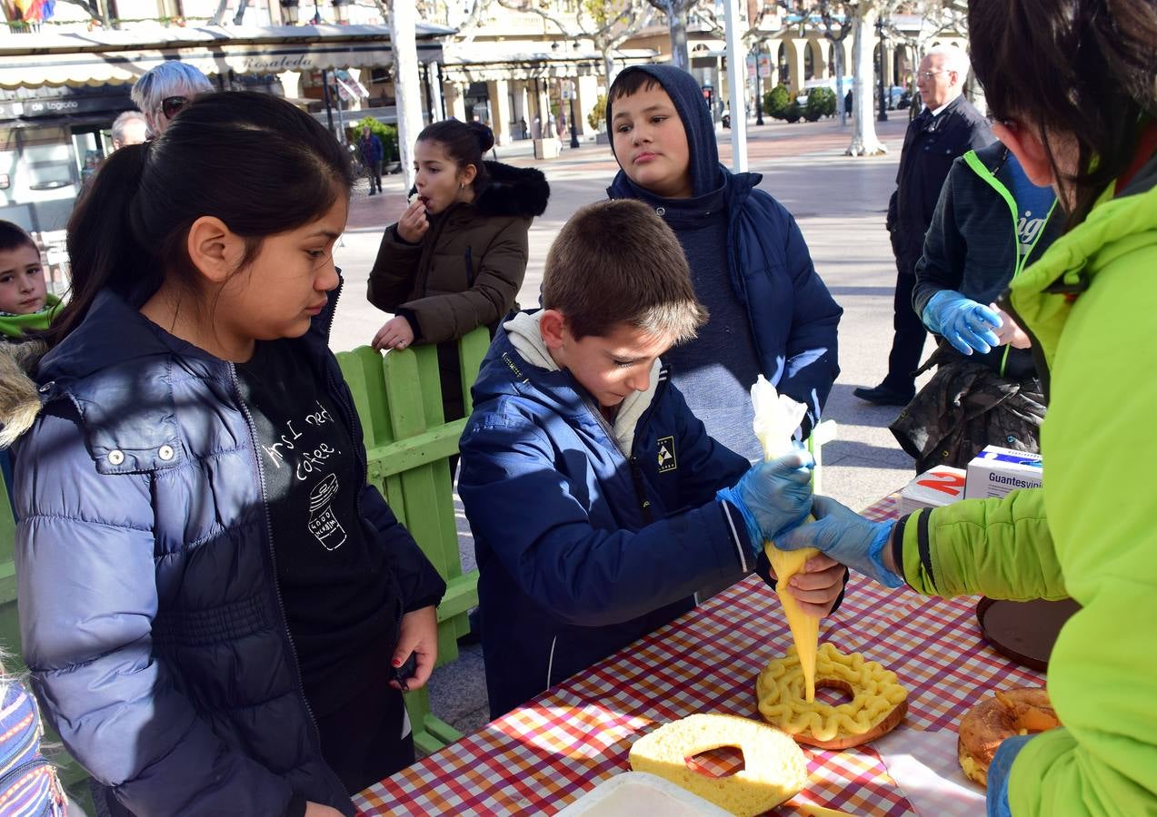 La actividad se enmarca dentro de Logroño es Navidad, el programa que el Ayuntamiento, organiza (con cerca de 400 actividades desde el 15 de diciembre al 7 de enero) con la colaboración de la Cámara de Comercio y de 50 asociaciones y colectivos de la ciudad