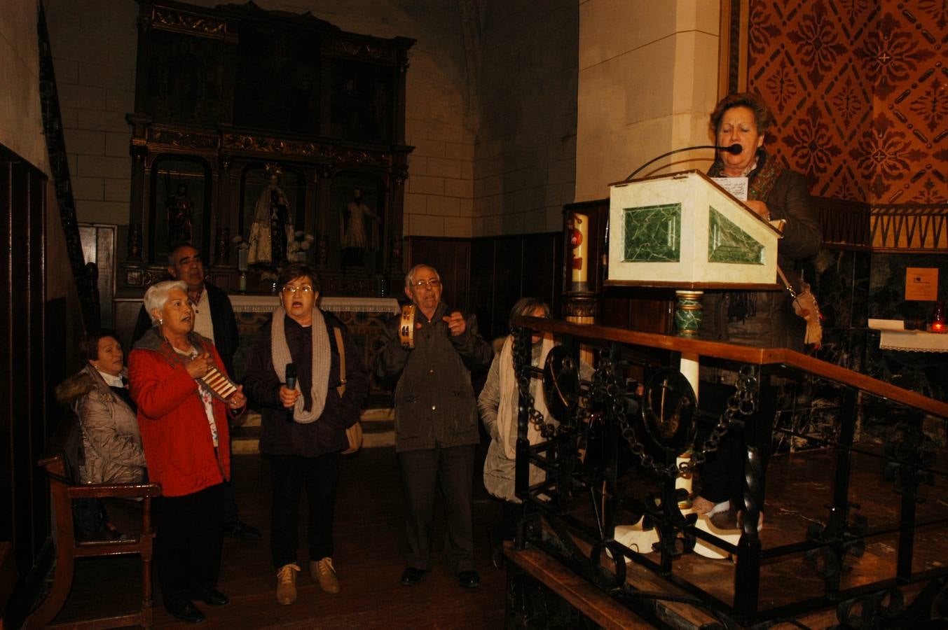 Los más pequeños del municipio disfrutaron de la noche previa a Reyes