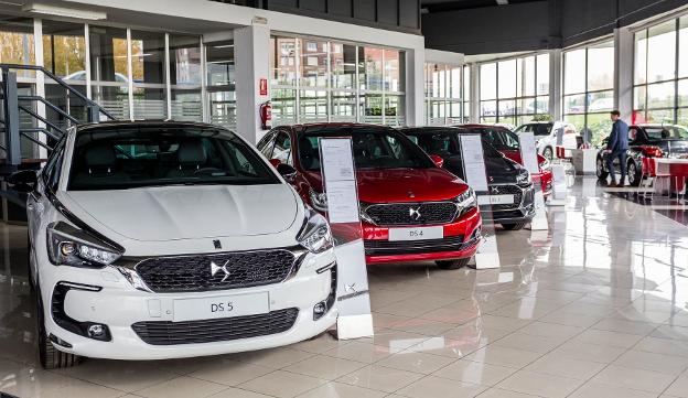 Exposición de DS en el concesionario logroñés de Auto Iregua. :: 