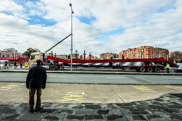 Llegan las grandes cerchas de la estación de autobuses