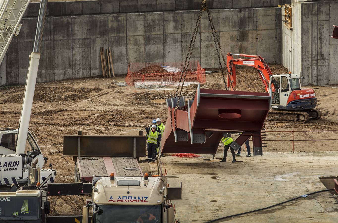 Lla nueva estación de autobuses va tomando forma. 