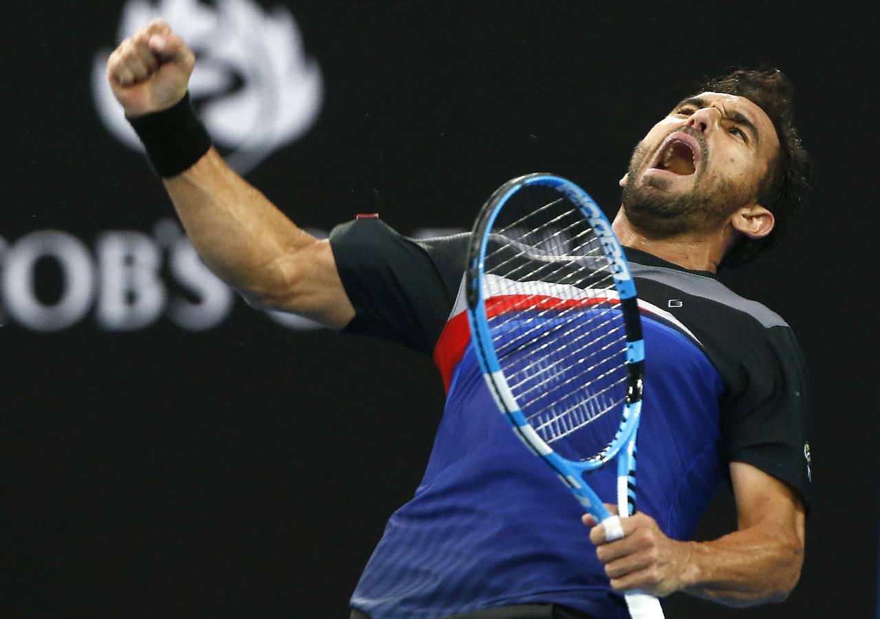 Rafa NAdal ha conseguido la victoria en el debut en el Open de Austrlia 2018. El tenista español ha superado por un triple 6-1 a Victor Estrella Burgos.