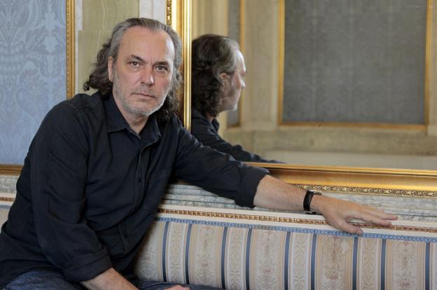 «Es un placer para los sentidos disfrutar de la orquesta, coro, solistas, efectos...»