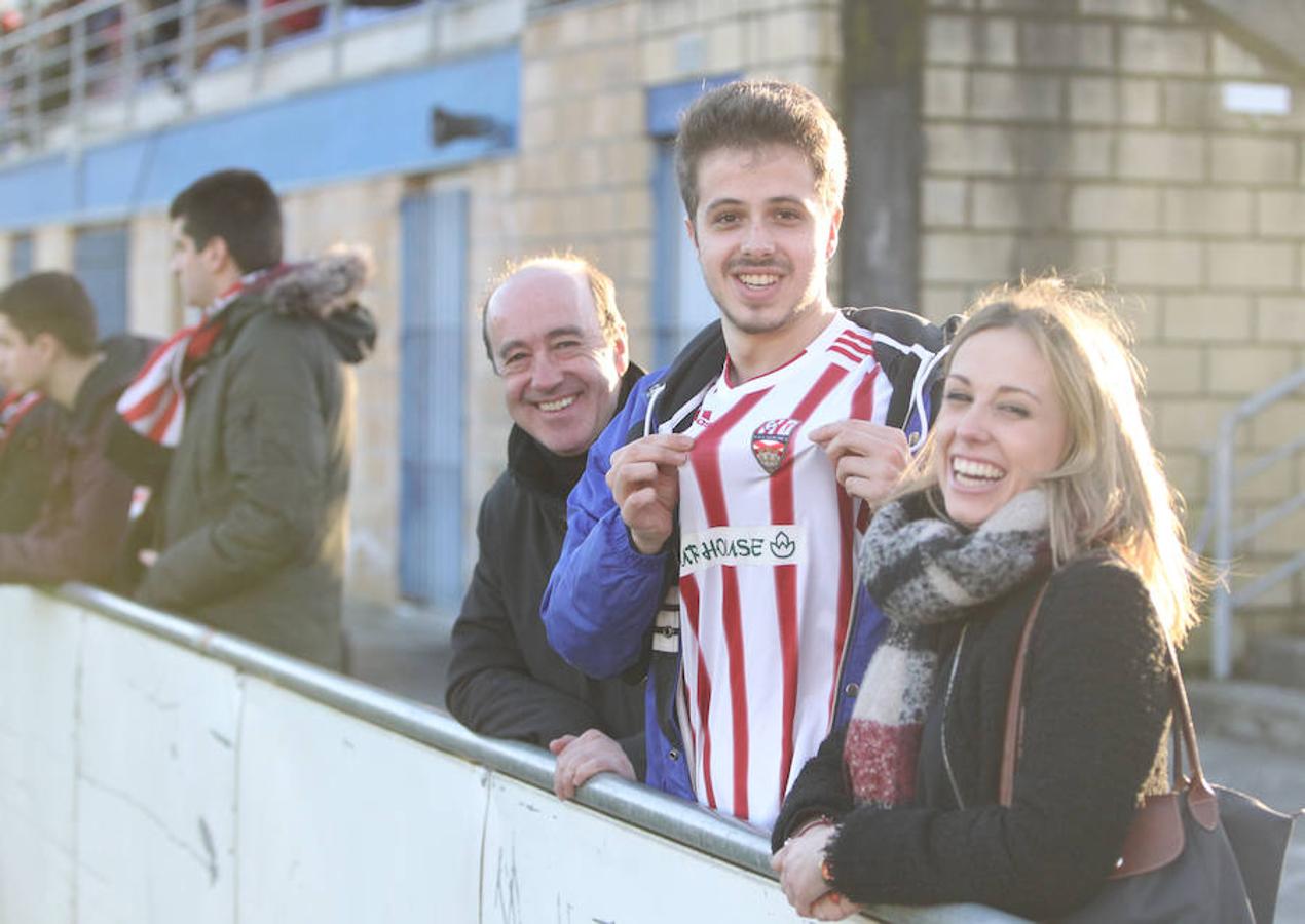 Así, consolidando lo de casa y fijando puntos en el exterior, es como la UDL ha vuelto a hacer acopio de vitamina de ilusión para tratar de enganchar con las plazas del play off de ascenso. Los tres puntos que vinieron ayer de Amorebieta (1-3) han sido oro molido. 