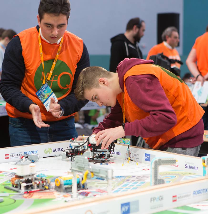 Los equipos GRAT-Anunciata de La Anunciata de Tudela, CIA Compañía de Ingenieros Adolescentes de La Enseñanza de Logroño y Los Acuáticos del colegio San Lorenzo de Ezcaray han obtenido plaza en Gran Final Nacional