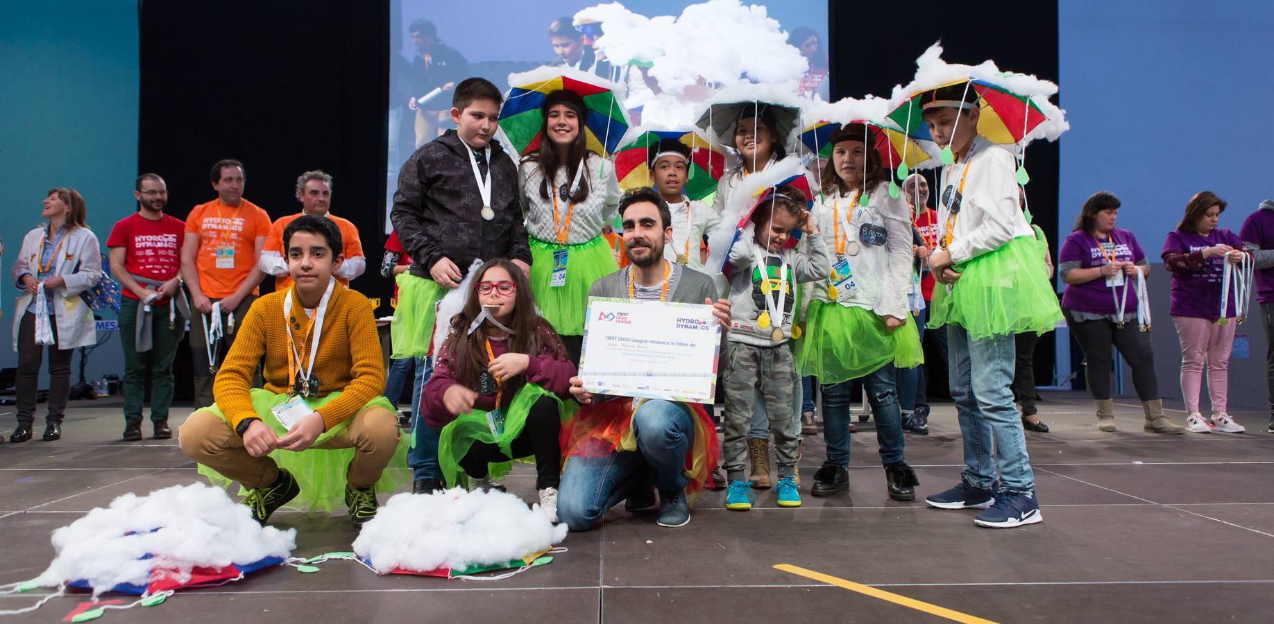 Los equipos GRAT-Anunciata de La Anunciata de Tudela, CIA Compañía de Ingenieros Adolescentes de La Enseñanza de Logroño y Los Acuáticos del colegio San Lorenzo de Ezcaray han obtenido plaza en Gran Final Nacional